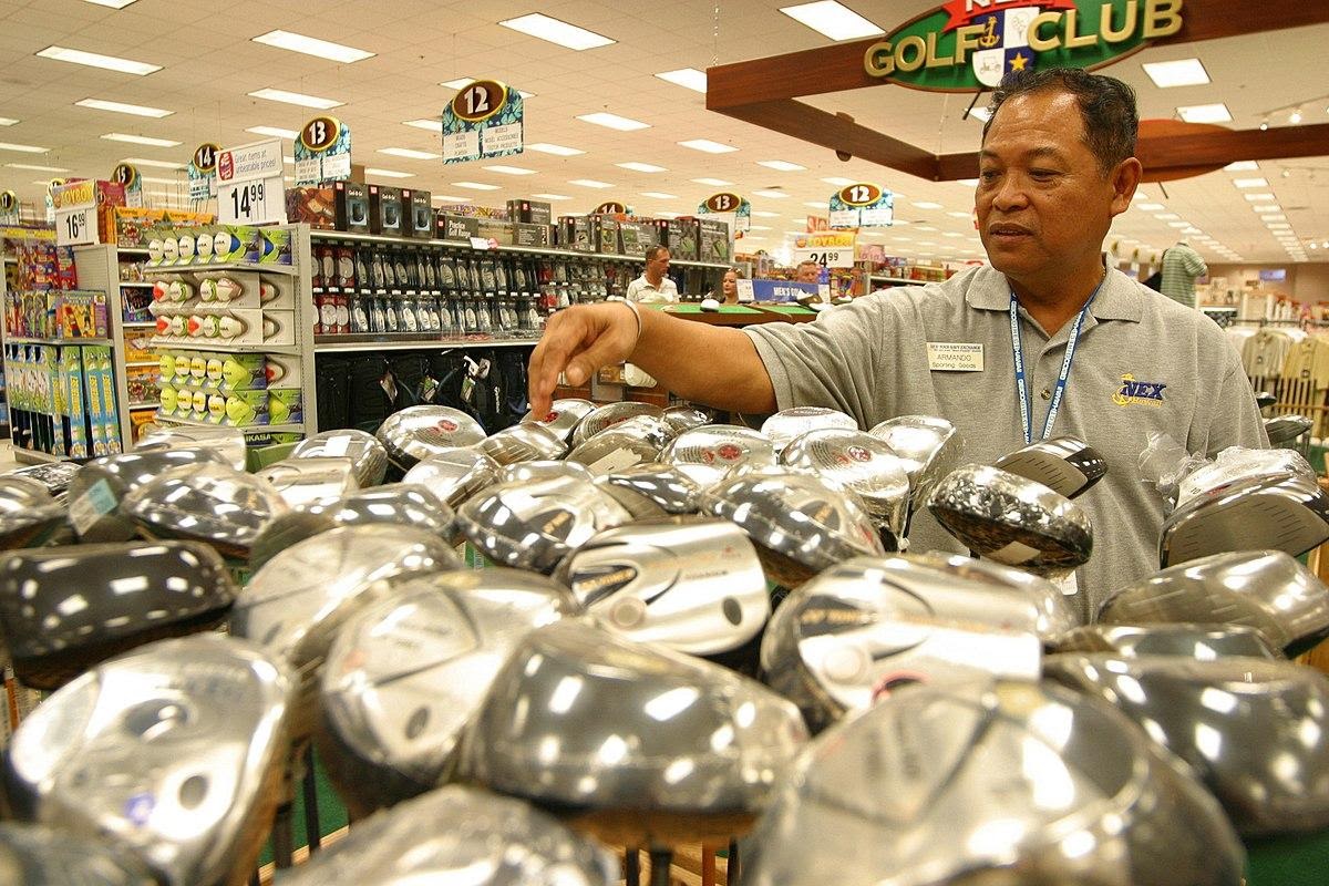 Bad Shopping Habits to ditch in a Pro Golf Shop